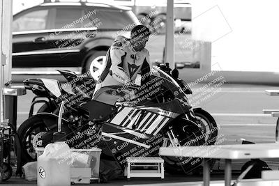 media/Mar-20-2023-Moto Forza (Mon) [[d0bbc59e78]]/Around the Pits/